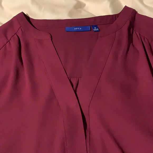 Maroon Apt 9 split neck S/S top - Picture 2 of 4